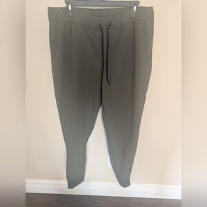 Old Navy Men's Jogger Pants